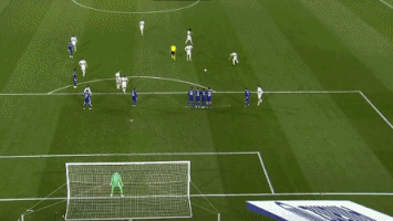 2025欧洲金童奖颁奖典礼：杜埃获得2025年金童奖